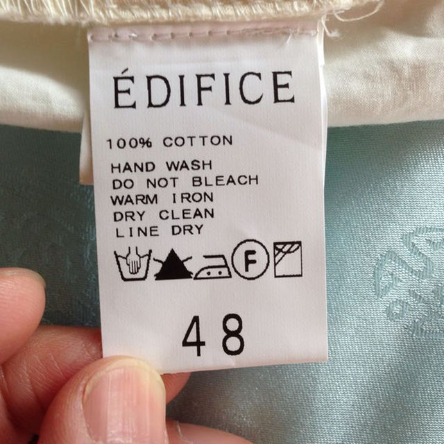 EDIFICE(エディフィス)の【未使用】EDIFICEの白ハーフパンツ メンズのパンツ(ショートパンツ)の商品写真