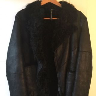 MONCLER(レザージャケット)のフリマアイテム一覧 MONCLER(レザージャケット)のフリマアイテム一覧