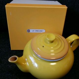 ルクルーゼ(LE CREUSET)のル・クルーゼ　ティーポット　イエロー(食器)