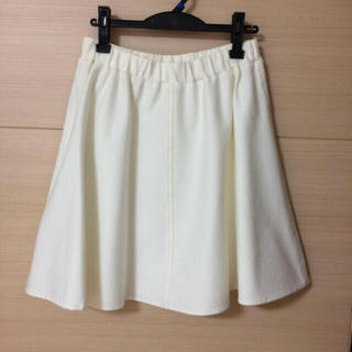 モロコバー(MOROKOBAR)の美品♡MOROKOBAR・白スカート(ひざ丈スカート)