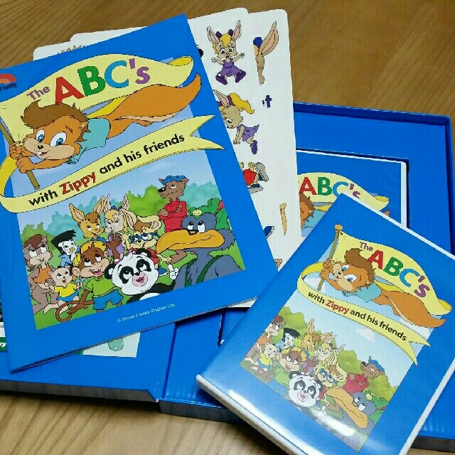 Disney(ディズニー)のワールドファミリー DWE 会員🎁 “THE ABC's” セット エンタメ/ホビーのDVD/ブルーレイ(キッズ/ファミリー)の商品写真