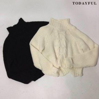 トゥデイフル(TODAYFUL)のTODAYFUL ハイネックケーブルニット新品(ニット/セーター)