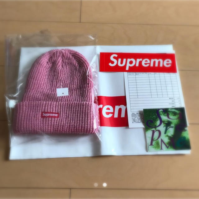 Supreme(シュプリーム)のSupreme ビーニー チェリー様専用 メンズの帽子(ニット帽/ビーニー)の商品写真