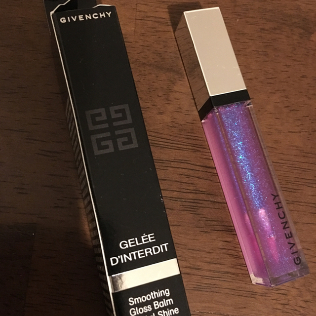 GIVENCHY(ジバンシィ)の新品未使用 GIVENCHY リップグロス #8 エレクトリック パープル コスメ/美容のベースメイク/化粧品(リップグロス)の商品写真