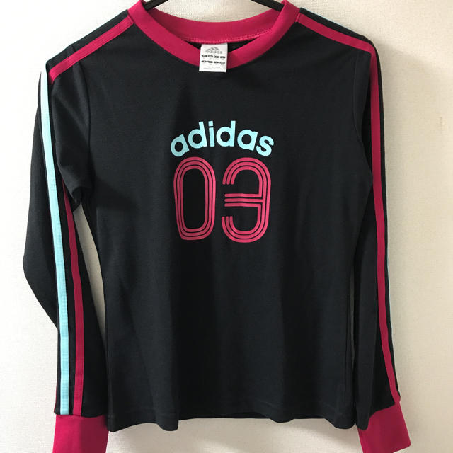 adidas(アディダス)の美品☆アディダス☆長袖☆Ｔシャツ☆レディース☆Mサイズ☆黒 レディースのトップス(Tシャツ(長袖/七分))の商品写真