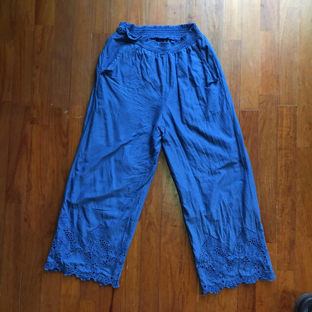 ALEXIA STAM(アリシアスタン)のEmbroidery Wide-Leg Pants Blue レディースのパンツ(カジュアルパンツ)の商品写真
