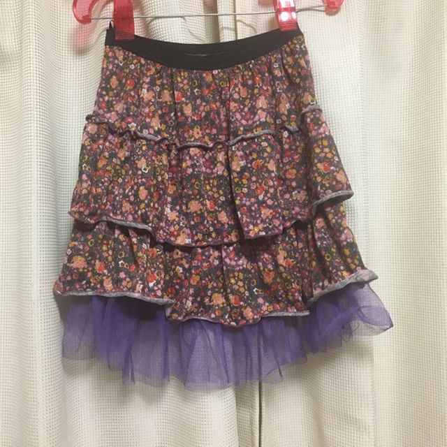 HANJIRO(ハンジロー)のHanjiro 花柄スカート レディースのスカート(ひざ丈スカート)の商品写真