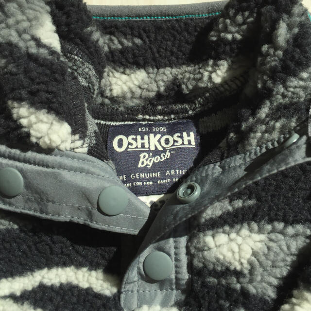 OshKosh(オシュコシュ)のOSHKOSH ボアトップス ペイズリー柄風 キッズ/ベビー/マタニティのキッズ服男の子用(90cm~)(ジャケット/上着)の商品写真