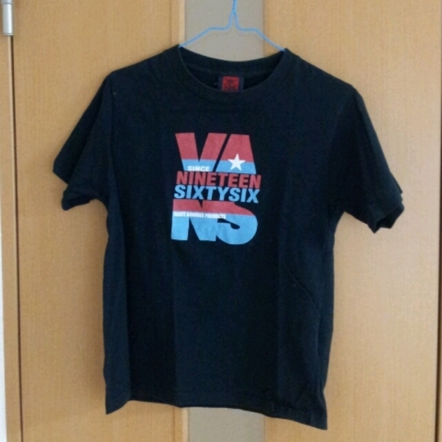 VANS(ヴァンズ)のVANS 黒Tシャツ レディースのトップス(Tシャツ(半袖/袖なし))の商品写真