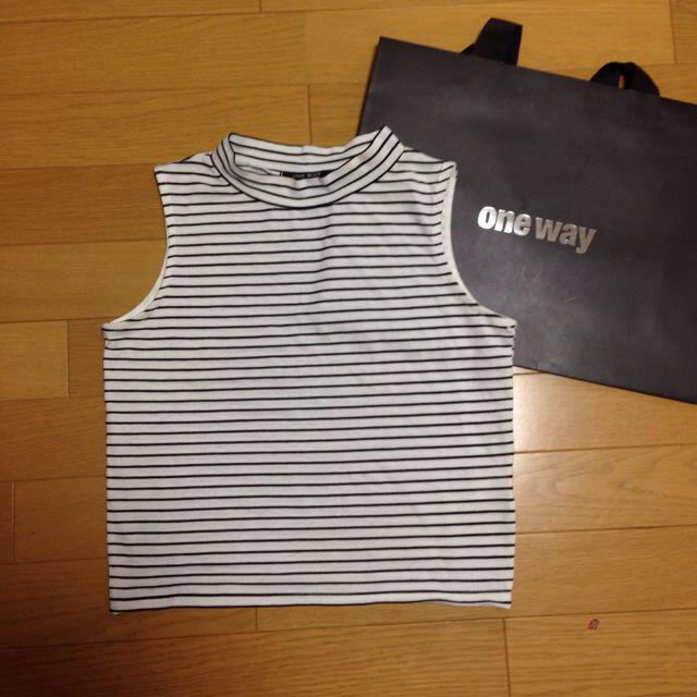 one*way(ワンウェイ)のone way ♡ トップス レディースのトップス(Tシャツ(半袖/袖なし))の商品写真