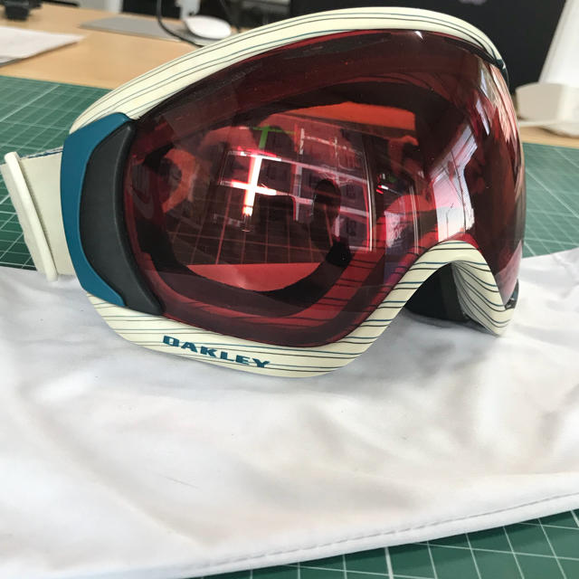 Oakley(オークリー)のOAKLEY CANOPY ゴーグル プリズムレンズ スノーボード スポーツ/アウトドアのスノーボード(アクセサリー)の商品写真