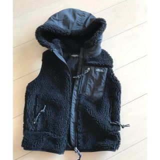 デニムダンガリー(DENIM DUNGAREE)のお値下げ今期AWデニム&ダンガリーボアベスト110ブラック(ジャケット/上着)