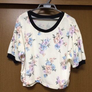 ヘザー(heather)のheather花柄トップス(Tシャツ(長袖/七分))