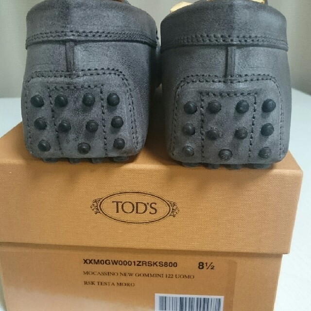 TOD'S(トッズ)の新品 正規品 高級品 TOD'S トッズ ドライビングシューズ デッキシューズ メンズの靴/シューズ(スリッポン/モカシン)の商品写真