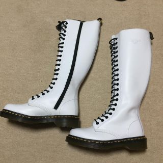 Dr.Martens - 新品 Dr. Martens ドクターマーチン 20ホール 白 ロング
