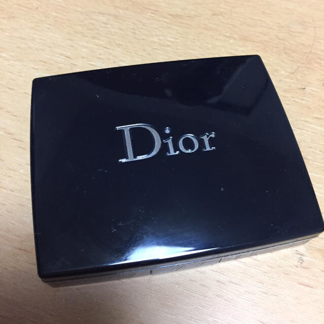 Dior(ディオール)のDior サンククルール トラファルガー 876 アイシャドー コスメ/美容のベースメイク/化粧品(アイシャドウ)の商品写真