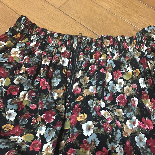 MAJESTIC LEGON(マジェスティックレゴン)のゆみこ様専用♡マジェスティックレゴン キュロット 花柄 レディースのパンツ(キュロット)の商品写真