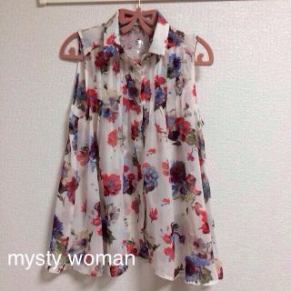 ミスティウーマン(mysty woman)のお値下げ♫新品♡花柄ブラウス(シャツ/ブラウス(半袖/袖なし))