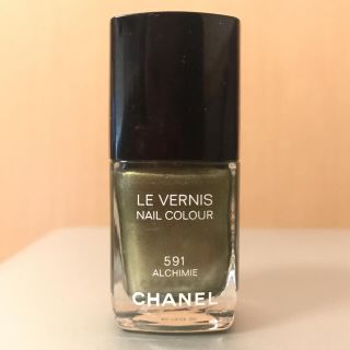 シャネル(CHANEL)のCHANEL 限定ネイルカラー 591 ALCHIMIE(マニキュア)