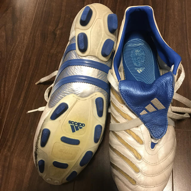 adidas(アディダス)のadidas プレデター  スポーツ/アウトドアのサッカー/フットサル(シューズ)の商品写真