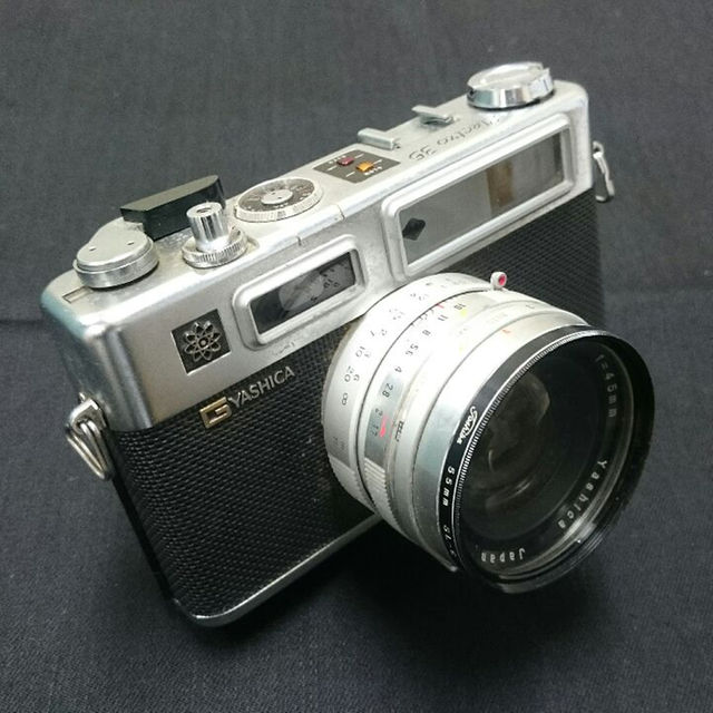 YASHICA（ヤシカ） Electro35G カメラ ジャンク スマホ/家電/カメラのカメラ(フィルムカメラ)の商品写真