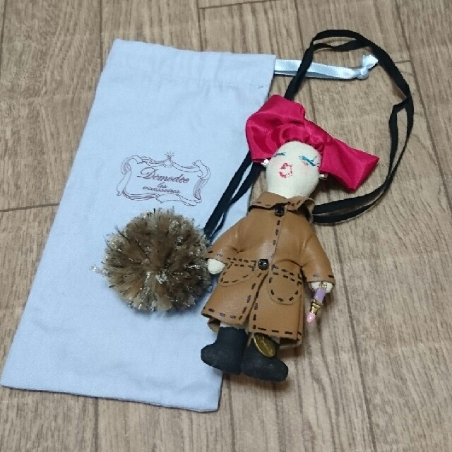 LUDLOW(ラドロー)のdemodee ☆ デモデ トレンチ ハンドメイドのアクセサリー(チャーム)の商品写真