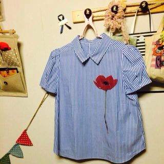 ドットアンドストライプスチャイルドウーマン(Dot&Stripes CHILDWOMAN)のアネモネ 転写プリント シャツ(シャツ/ブラウス(半袖/袖なし))