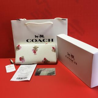 コーチ(COACH)の【値下げ交渉可】人気のコーチ花柄長財布/白/専用段ボールで発送！(財布)