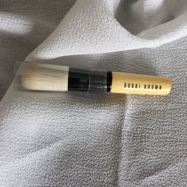 BOBBI BROWN(ボビイブラウン)のお値下げ☆ボビイブラウン フェイスブレンダー ブラシ☆中古 コスメ/美容のキット/セット(コフレ/メイクアップセット)の商品写真