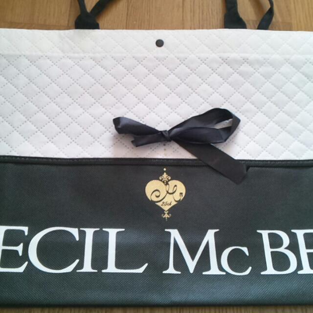 CECIL McBEE(セシルマクビー)のCECIL Mc BEEショッパー❸ レディースのバッグ(ショップ袋)の商品写真