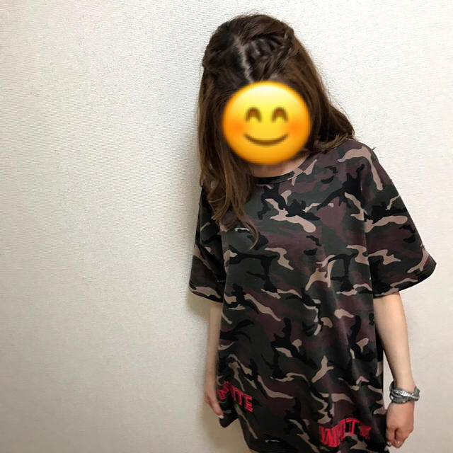 OFF-WHITE(オフホワイト)の大人気迷彩カラー送料無料 オフホワイト Ｏff white Tシャツ 半袖    レディースのトップス(Tシャツ(半袖/袖なし))の商品写真