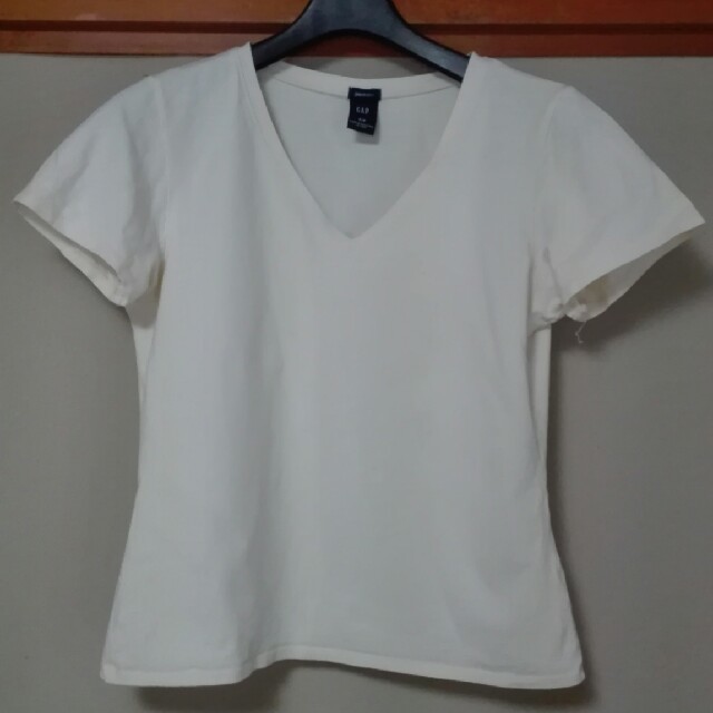 GAP(ギャップ)のGAP 白Tシャツ レディースのトップス(Tシャツ(半袖/袖なし))の商品写真