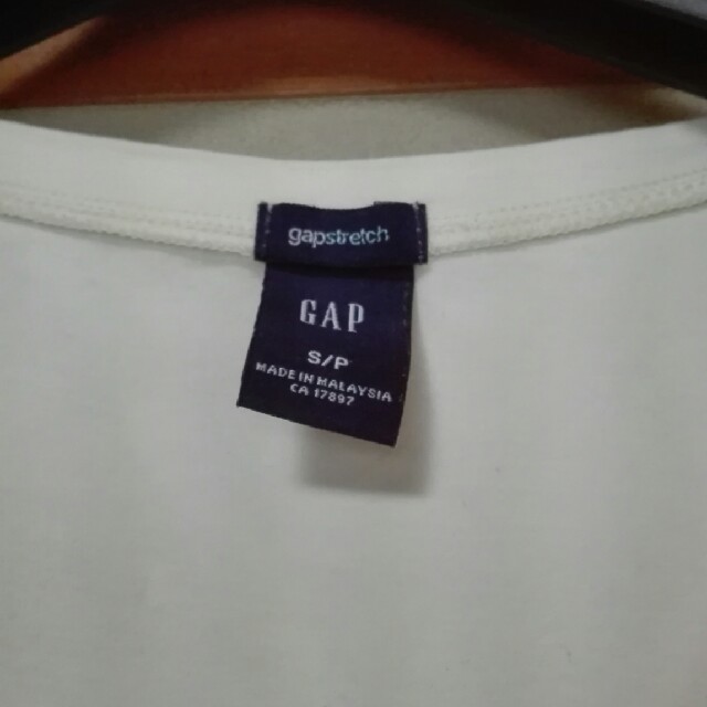 GAP(ギャップ)のGAP 白Tシャツ レディースのトップス(Tシャツ(半袖/袖なし))の商品写真