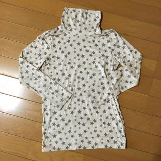 ユニクロ(UNIQLO)の130★ユニクロヒートテック★星柄タートルネック(Tシャツ/カットソー)