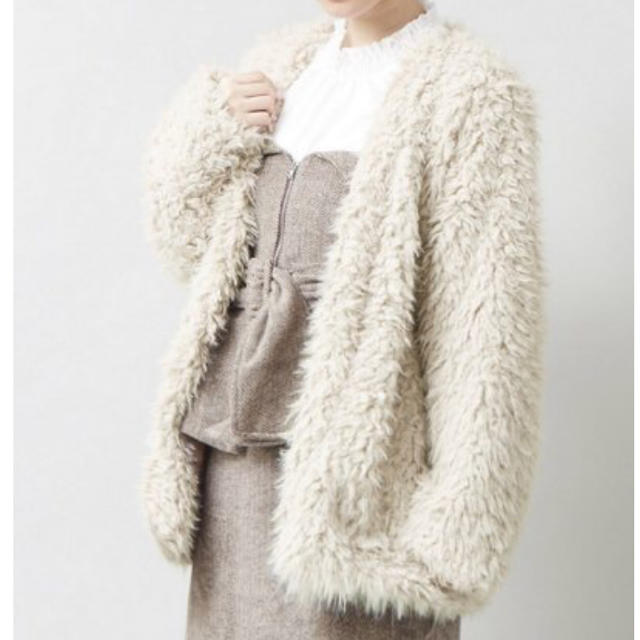 RETRO GIRL(レトロガール)の♡RETROGIRLホワイトボアコート♡ レディースのジャケット/アウター(毛皮/ファーコート)の商品写真