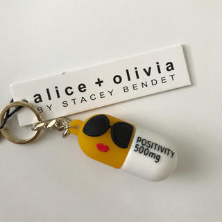 アリスアンドオリビア(Alice+Olivia)の【alice+olivia】USBメモリー チャーム(PC周辺機器)