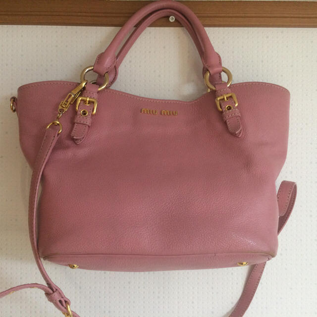 miumiu ショルダーバッグ