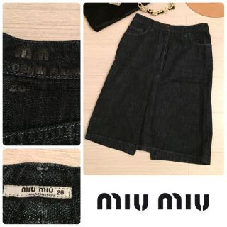 ミュウミュウ(miumiu)のmiumiu ミュウミュウ デニムスカート(ひざ丈スカート)