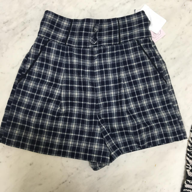 MAJESTIC LEGON(マジェスティックレゴン)のマジェスティックレゴン 新品タグ付き ショートパンツ レディースのパンツ(ショートパンツ)の商品写真