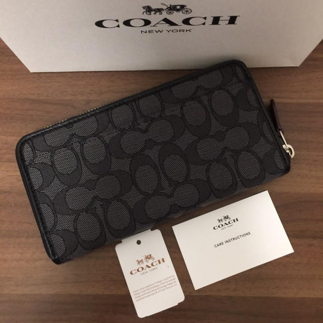 COACH - COACH コーチ シグネチャー ロゴ ブラック スモーク 長財布の ...