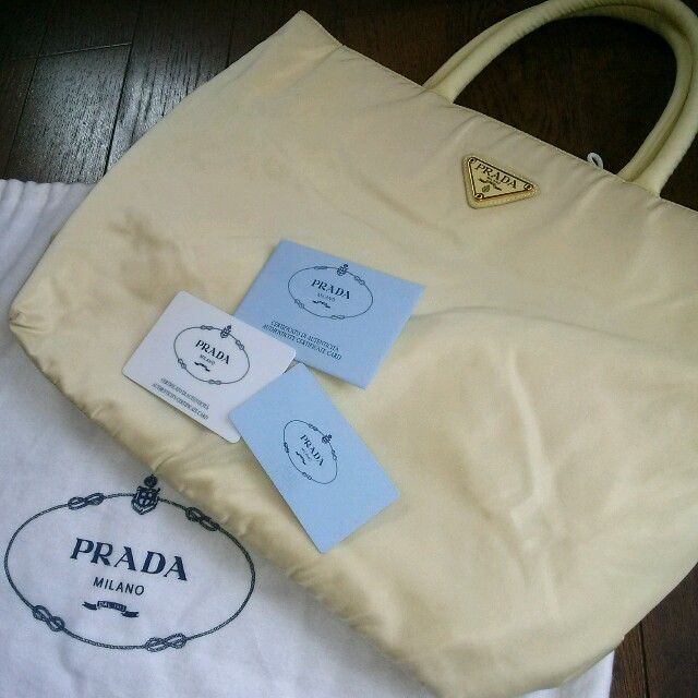 PRADA(プラダ)のべる様専用 プラダ PRADA  レディースのバッグ(トートバッグ)の商品写真