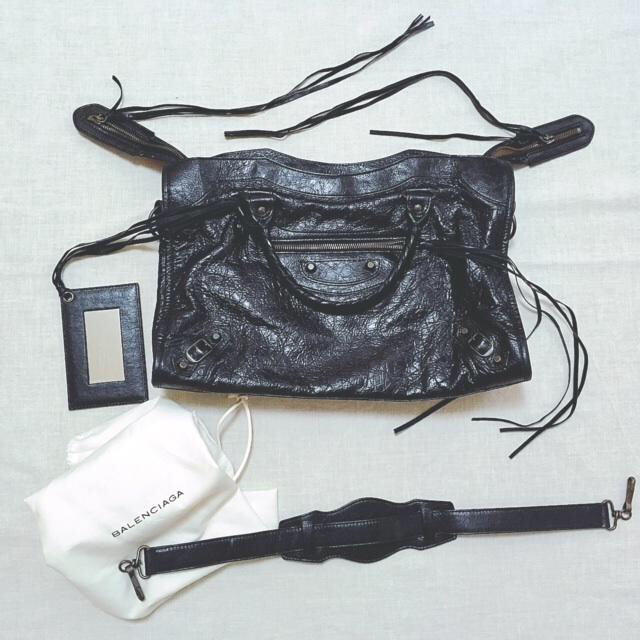 BALENCIAGA BAG(バレンシアガバッグ)の★バレンシアガ2wayシティ黒 レディースのバッグ(ハンドバッグ)の商品写真