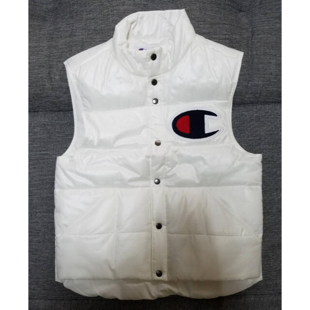 Supreme(シュプリーム)の新品　supreme champion puffy vest  white S メンズのジャケット/アウター(ダウンベスト)の商品写真