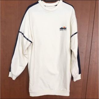 エレッセ(ellesse)ののか様専用 年始大セール【新品】ellesse トレーナー スウェット(スウェット)