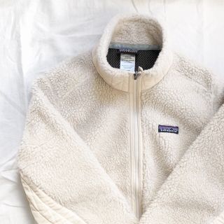 patagonia モコモコパーカー