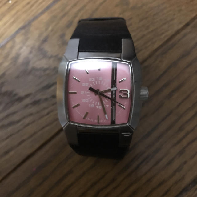 DIESEL(ディーゼル)の腕時計 レディースのファッション小物(腕時計)の商品写真