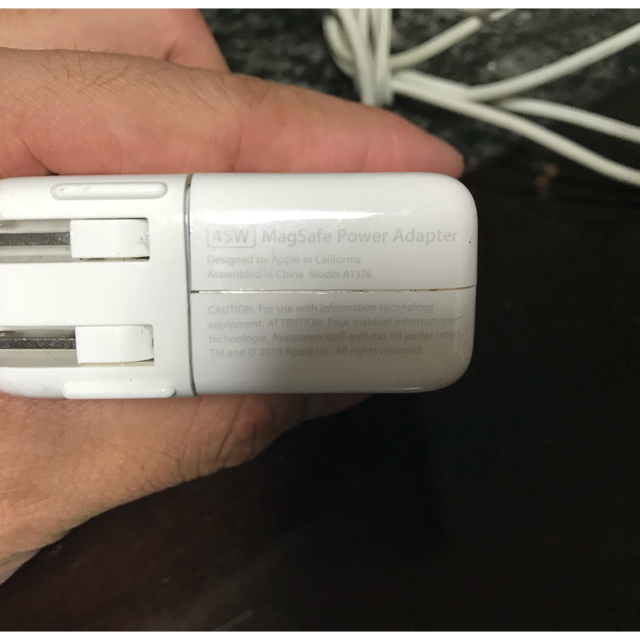 Mac (Apple)(マック)のApple MagSafe 2 互換 ACアダプター 45W  スマホ/家電/カメラのPC/タブレット(PC周辺機器)の商品写真