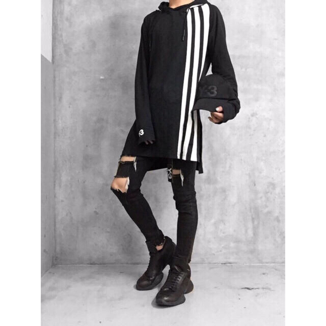 Y-3(ワイスリー)のY-3  3 STRIPES HOODIE メンズのトップス(Tシャツ/カットソー(七分/長袖))の商品写真