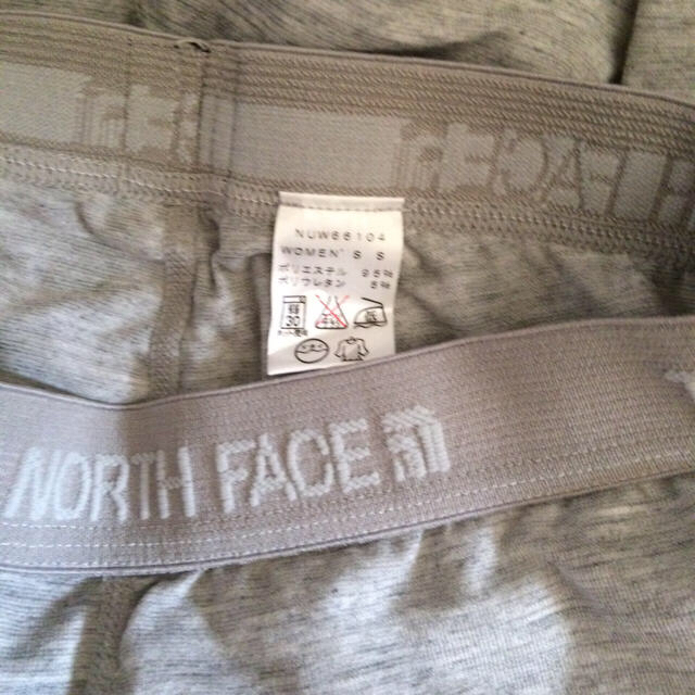 THE NORTH FACE(ザノースフェイス)のTHE NORTH FACE ノースフェイス 薄手レギンス レディースのレッグウェア(レギンス/スパッツ)の商品写真