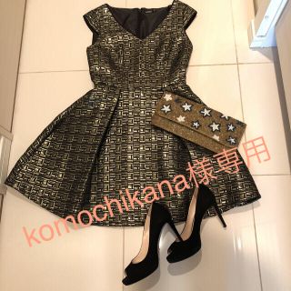 ケイトスペードサタデー(KATE SPADE SATURDAY)の『kate spade saturday』BLACK&GOLD美品👗(ひざ丈ワンピース)